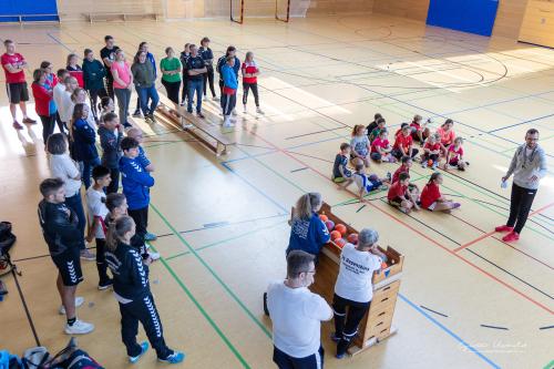 Teilnehmerrunde bei der Kinderhandball-Fortbildung in Ostbayern 